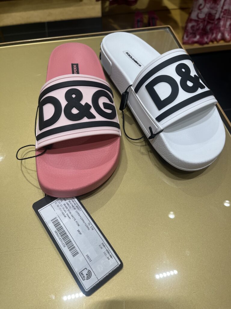 Chancla Dolce Gabbana rosa y blanca